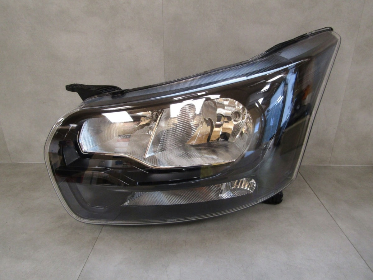 Prednji far Ford Transit MK8 halogen Lift 18- LH lijevi GK31-13W030-BC