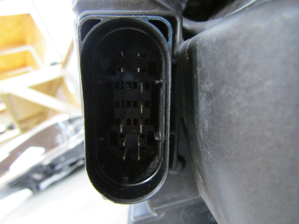 Prednji far MERCEDES V klasa W447 FULL LED ILS LIFT 19- RH A4479063301