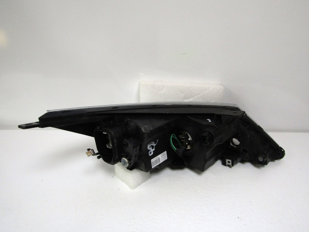 Prednji far KIA SPORTAGE 3 III 10-15 xenon LH 92101-3UXXX
