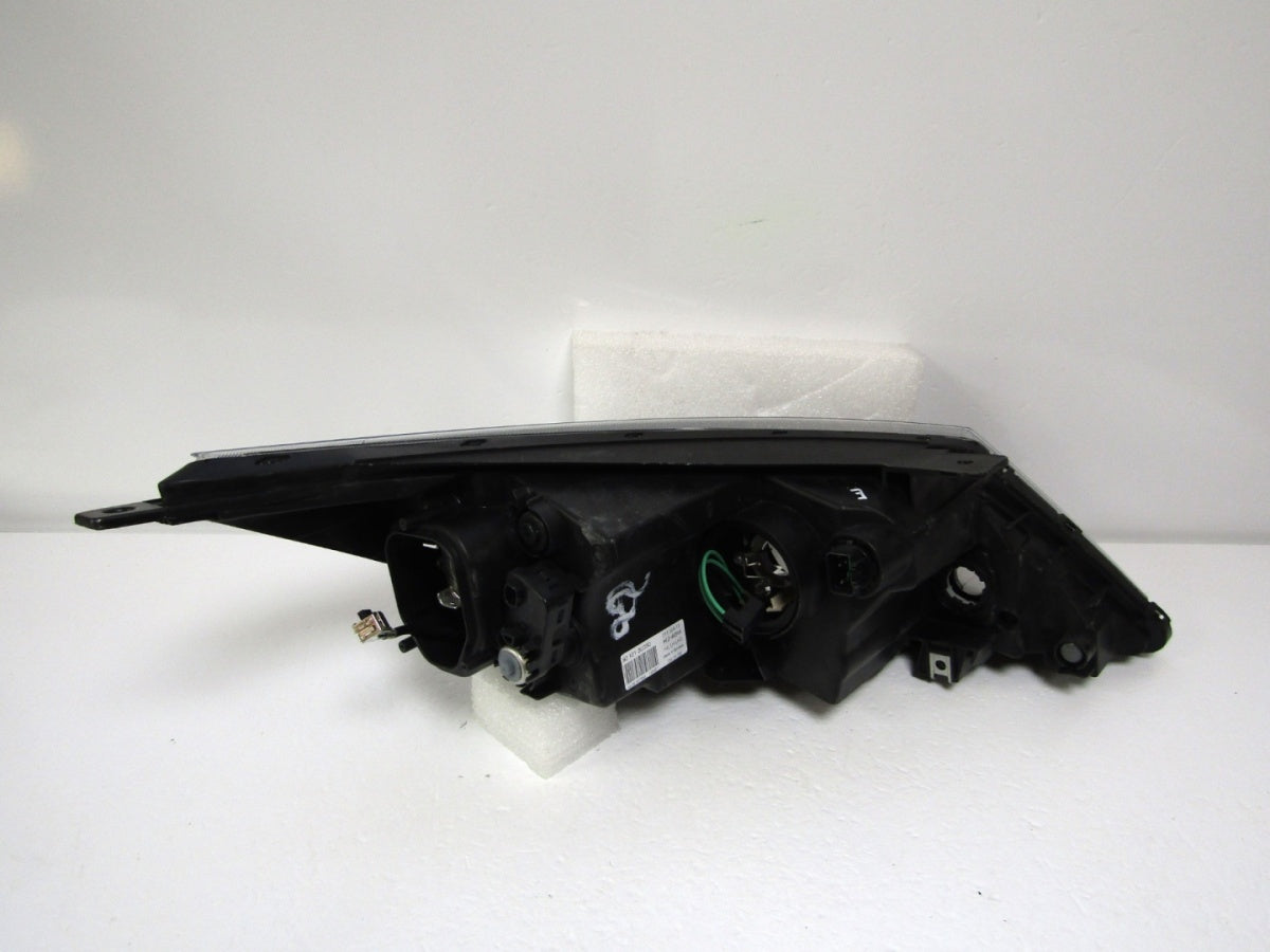 Prednji far KIA SPORTAGE 3 III 10-15 xenon LH 92101-3UXXX