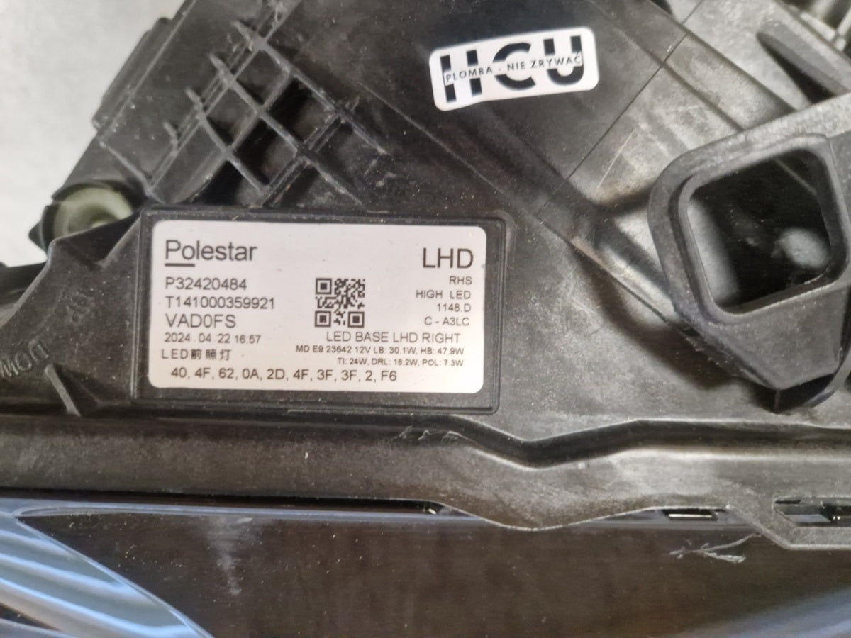 Prednji far POLESTAR II 2 FULL LED BASE desni RH 19- P32420484