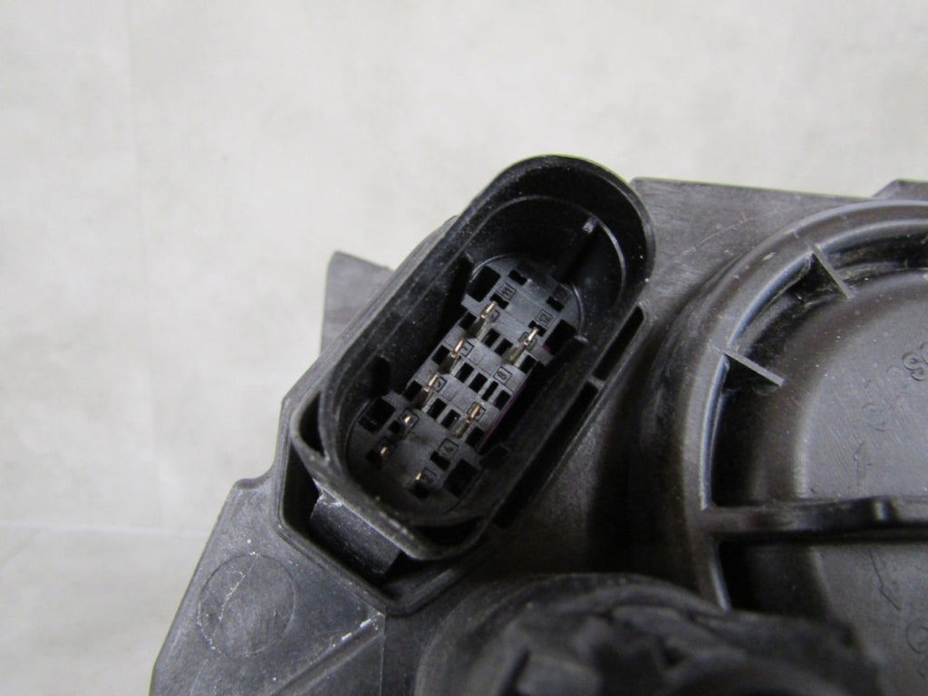 Prednji far Mercedes CLA W117 LIFT halogen 16-19 RH desni A1178200461