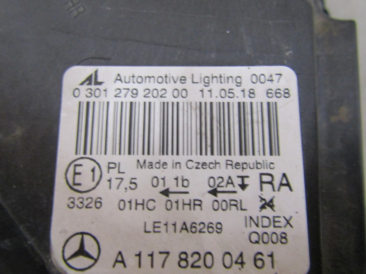 Prednji far Mercedes CLA W117 LIFT halogen 16-19 RH desni A1178200461