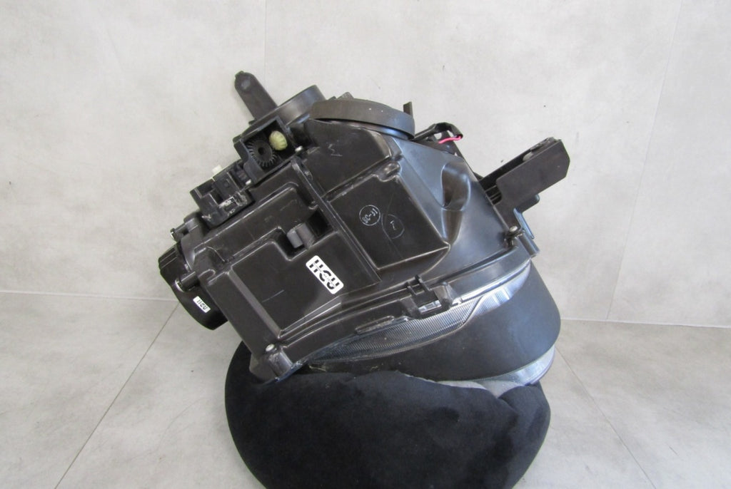 Prednji far NISSAN JUKE I LIFT F15 LH lijevi xenon 14-19