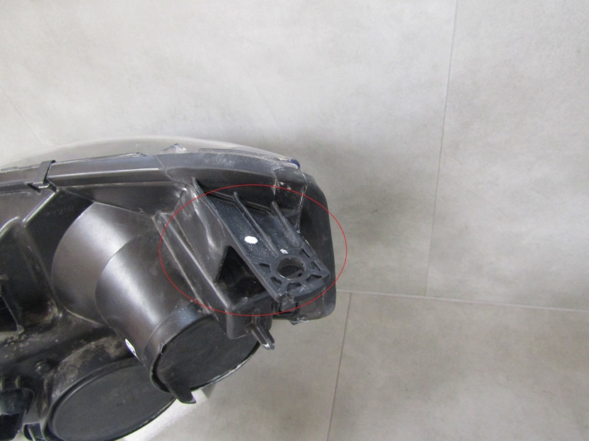Prednji far NISSAN NV400 INTERSTAR II 10- halogen RH desni 26010BZ50A