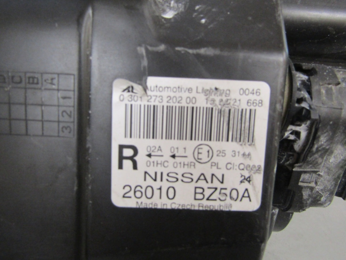 Prednji far NISSAN NV400 INTERSTAR II 10- halogen RH desni 26010BZ50A