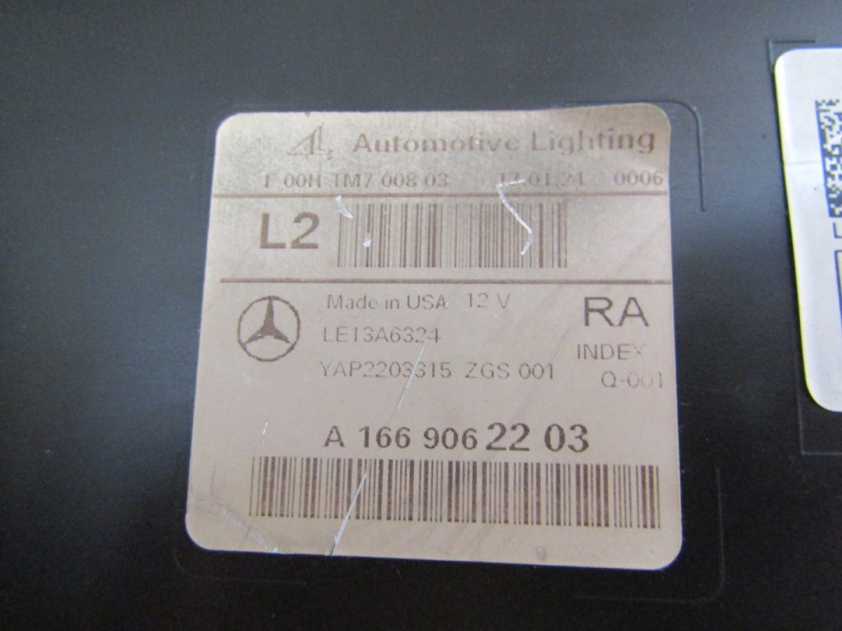 Prednji far Mercedes GLE W166 166 Lift Full LED ILS 15-19 RH desni A1669062203