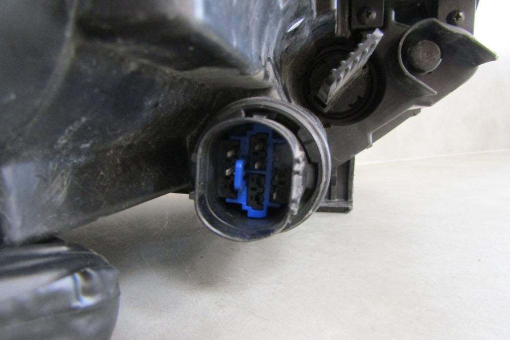 Prednji far Hyundai Ioniq halogen sa sočivom Brazowa okvir LH lijevi 16-19