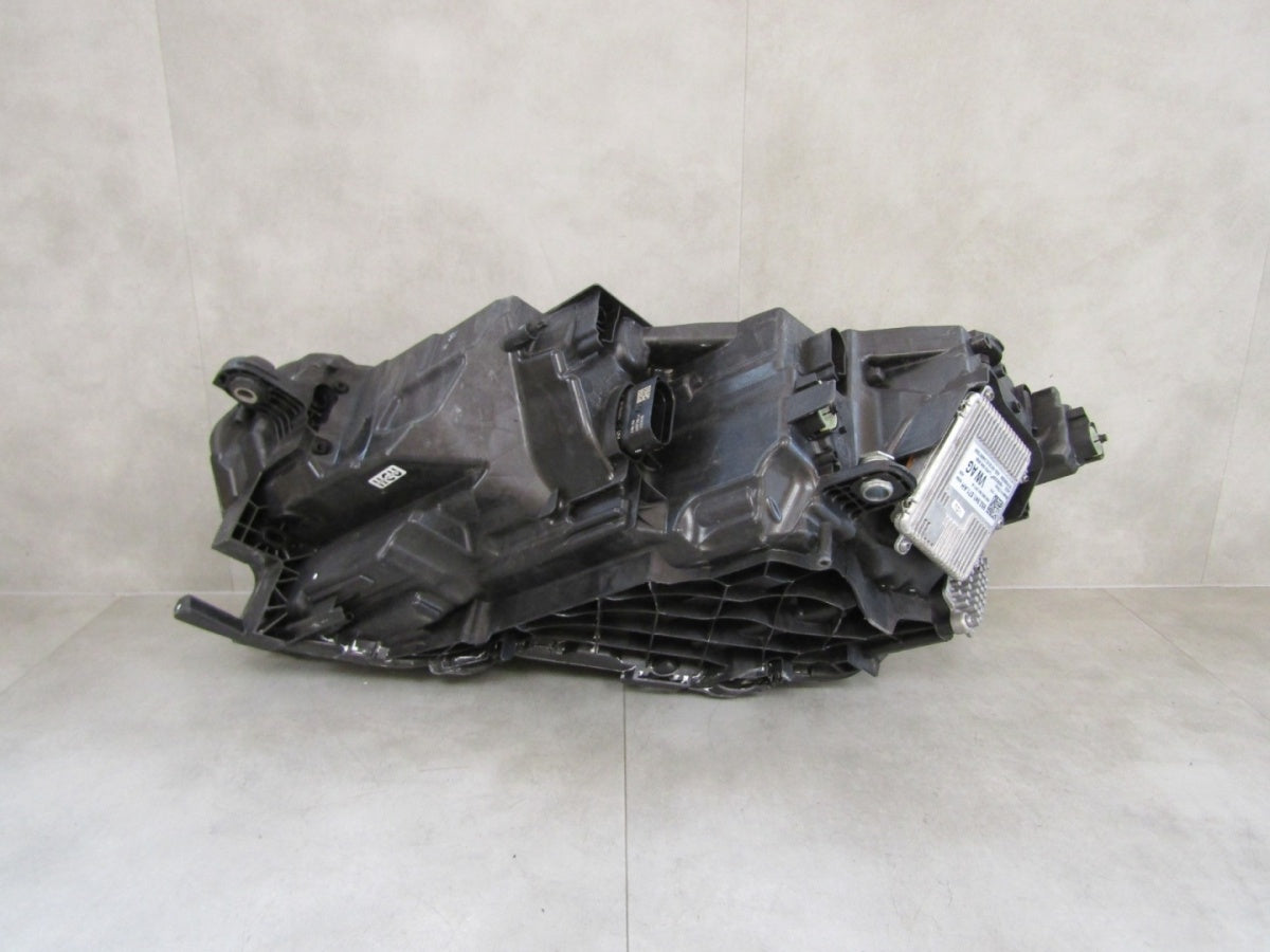 Prednji far SKODA OCTAVIA IV LIFT LED RH desni 24- 5E4941010