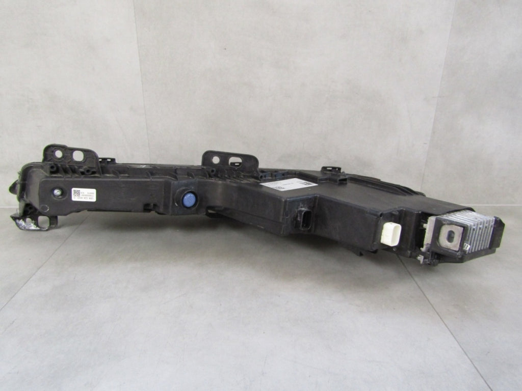Prednji far BMW 7 G70 LED DRL SVAROWSKI RH desni 22- 5A9CF86-04