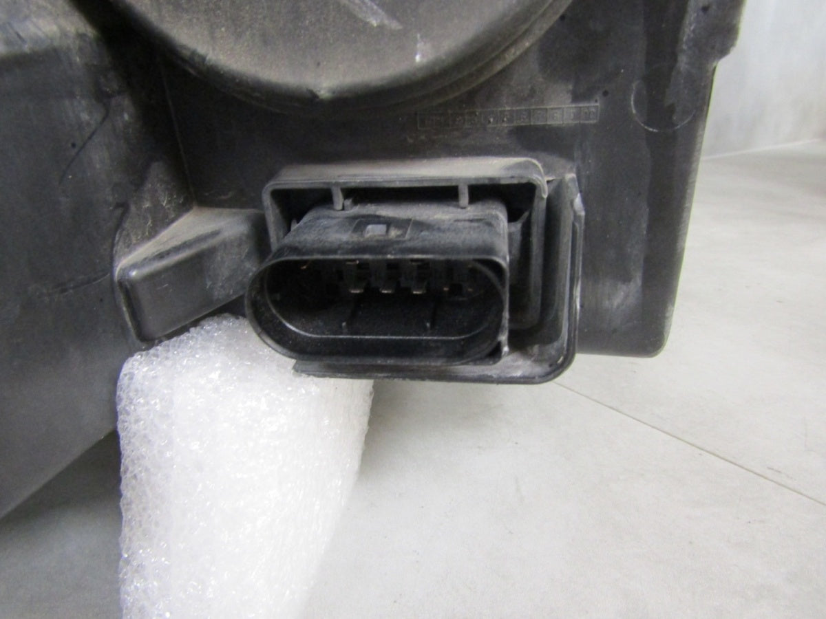 Prednji far MERCEDES SPRINTER W910 W907 halogen 18- LH A9109060000