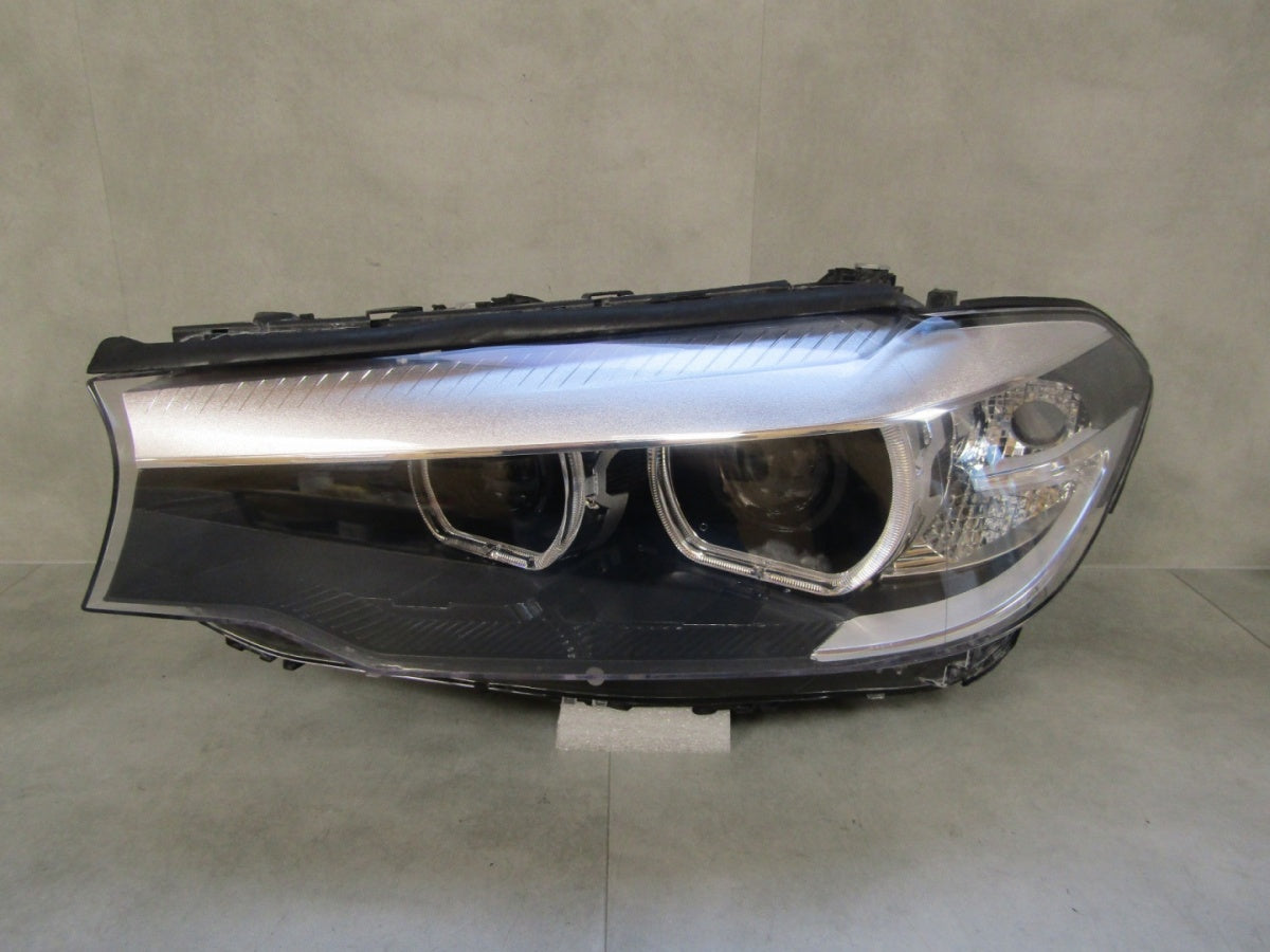 Prednji far BMW 5 G30 G31 LED LH lijevi 17-20 TYC