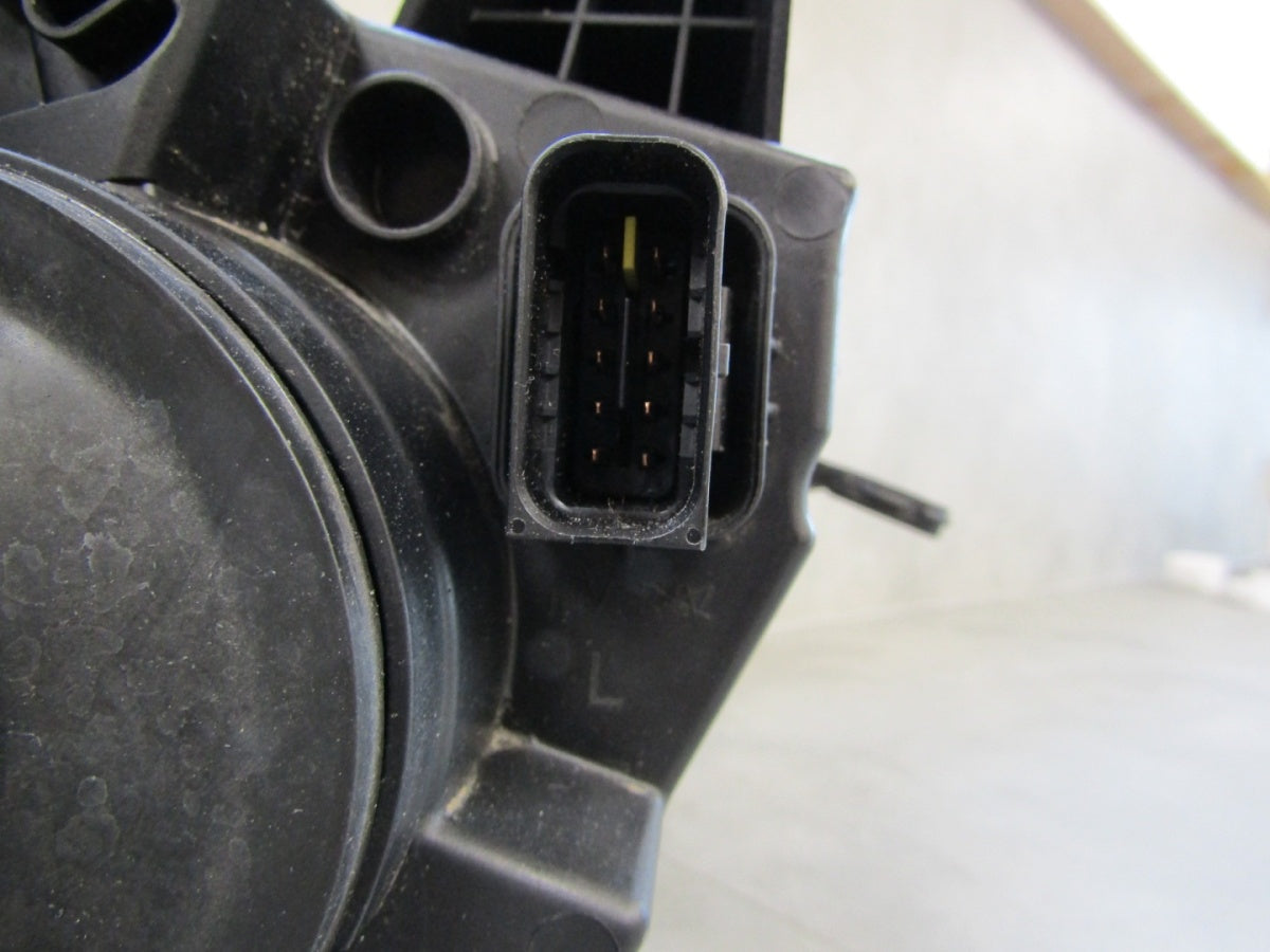 Prednji far Opel Grandland halogen Z LED LH 17-21 YP00015780