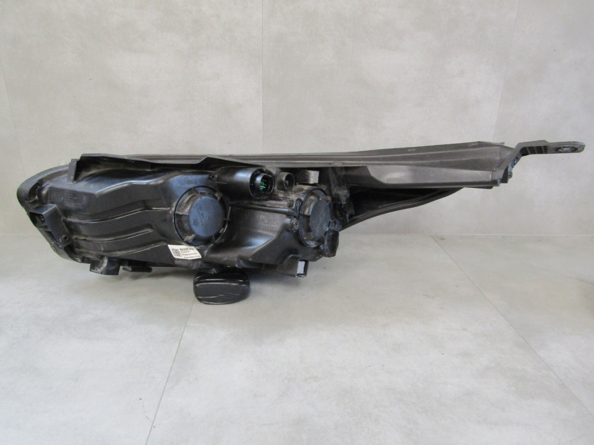 Prednji far KIA CEED 3 III LIFT halogen sa sočivom crni 21- RH 92102J7051