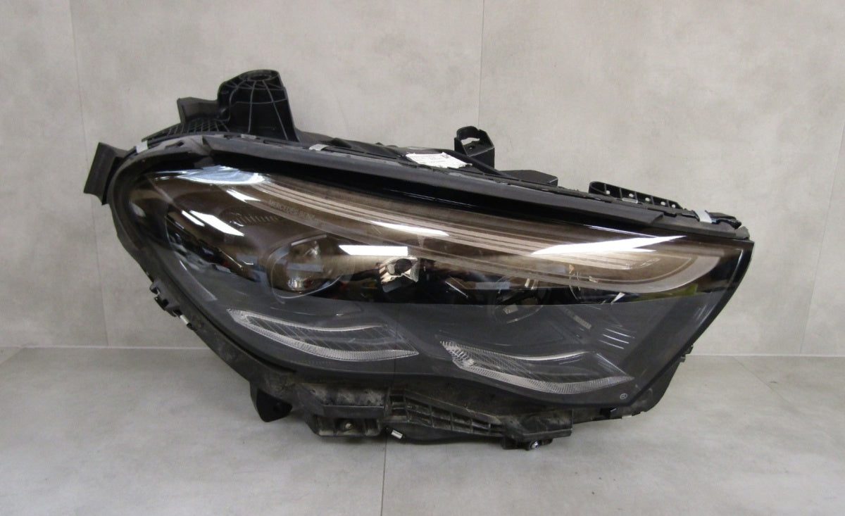 Prednji far MERCEDES E klasa W214 FULL LED DIGITAL LIGHT 23- RH A2149064202