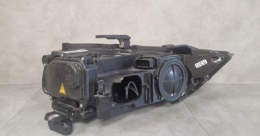 Prednji far AUDI Q3 8U0 LIFT xenon nezakretni 14-18 lijevi LH 8U0941005C