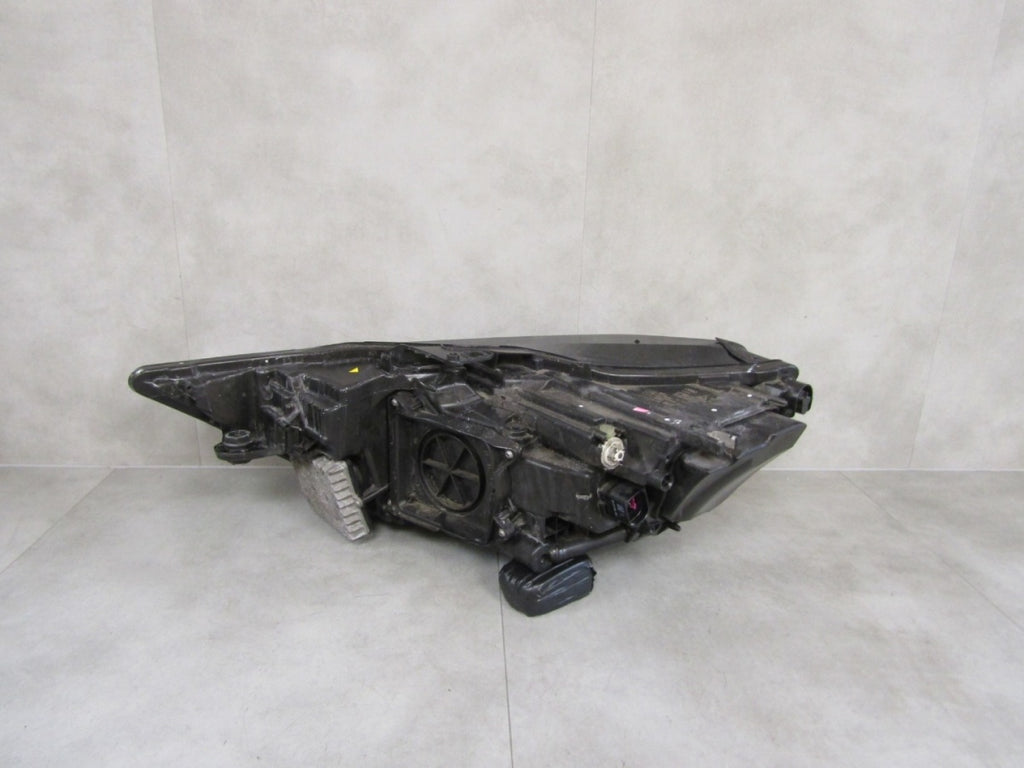 Prednji far AUDI A6 C8 LED 18- RH desni 4K0941034