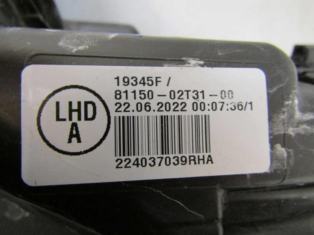 Prednji far TOYOTA COROLLA E21 SEDAN halogen sa sočivom LH 18- 8115002T3100