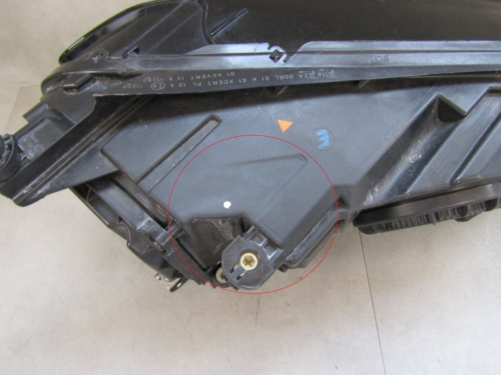 Prednji far VOLKSWAGEN GOLF VII R xenon zakretni 12-16 LH lijevi