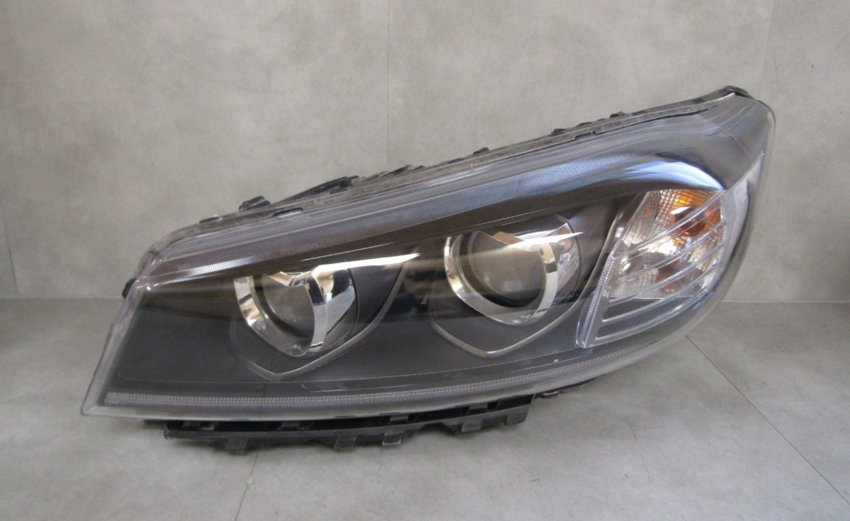 Prednji far KIA SORENTO 3 III LIFT halogen sa sočivom 17-20 LH lijevi 92101C5530