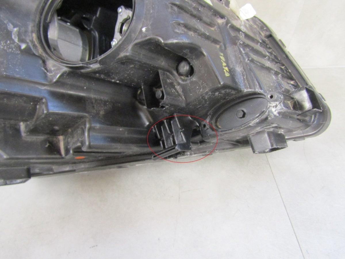 Prednji far KIA SORENTO 3 III LIFT halogen sa sočivom 17-20 LH lijevi 92101C5530