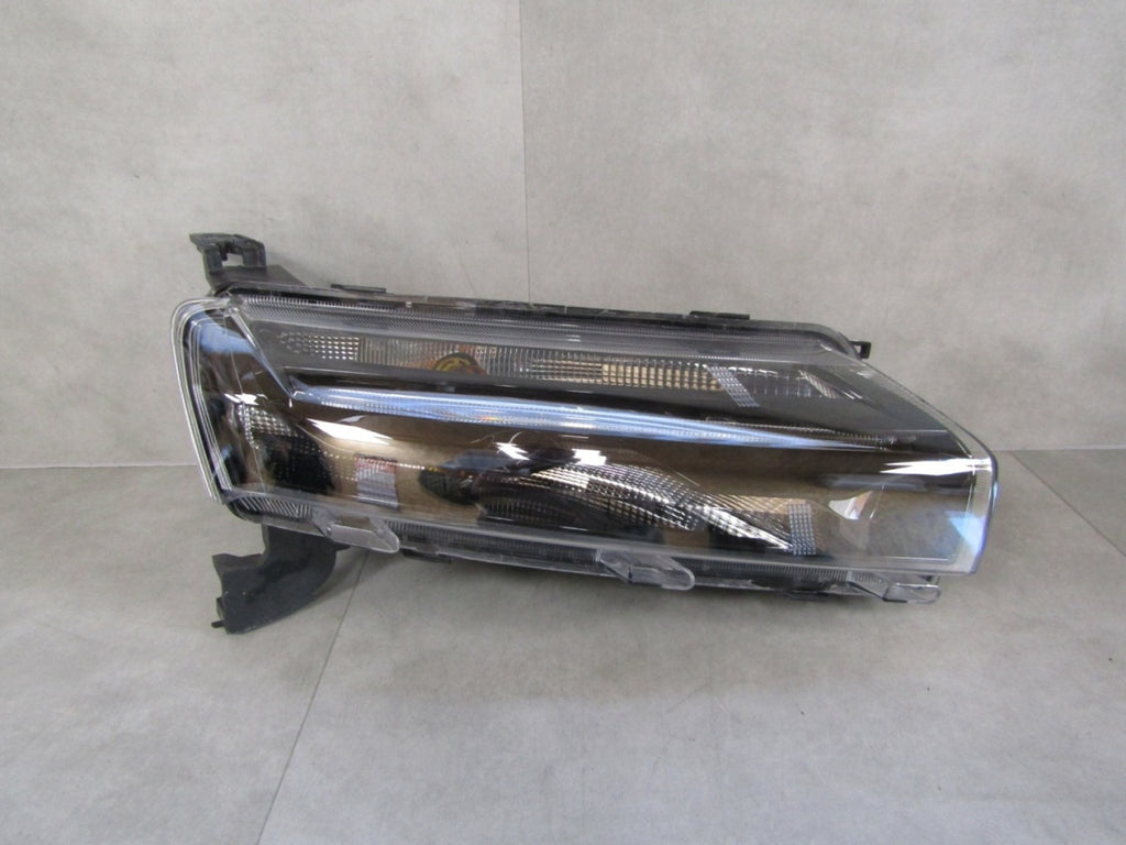 Prednji far DACIA SPRING RH desni LED 21- 266008993R
