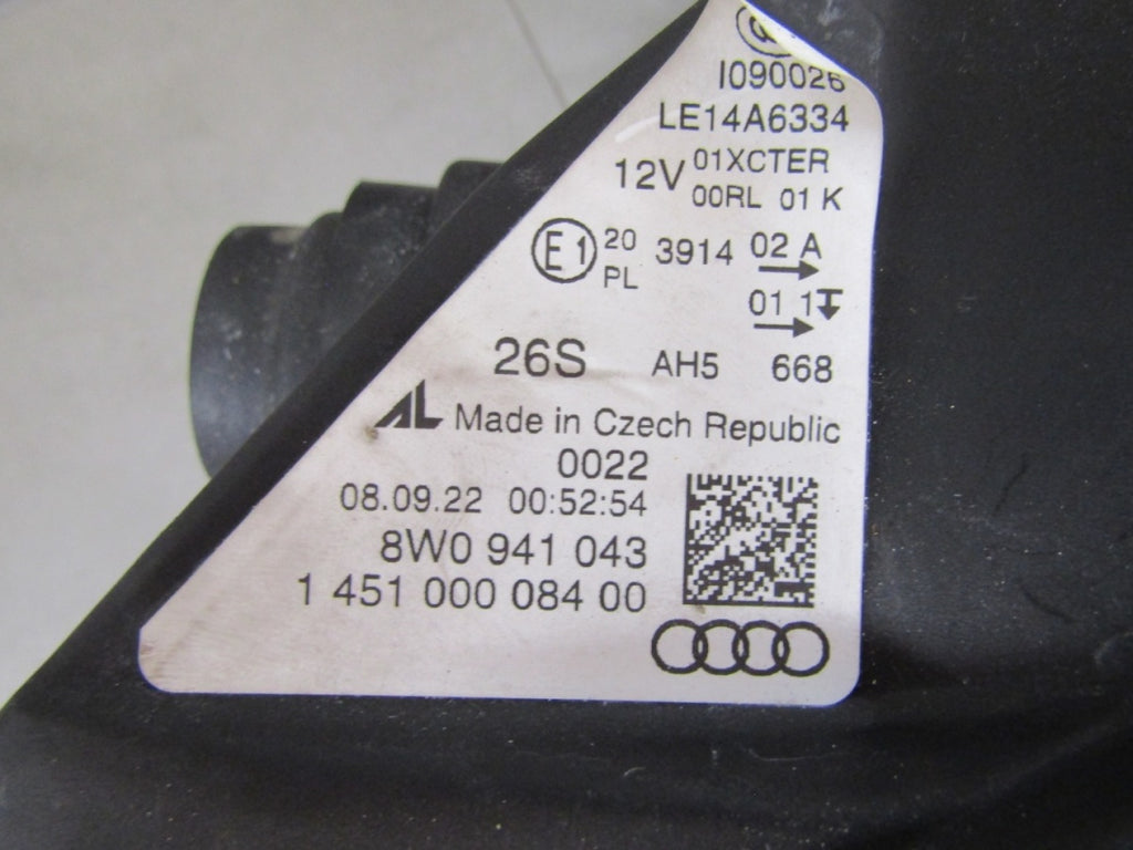 Prednji far AUDI A4 B9 xenon nezakretni 15-19 LH 8W0941084