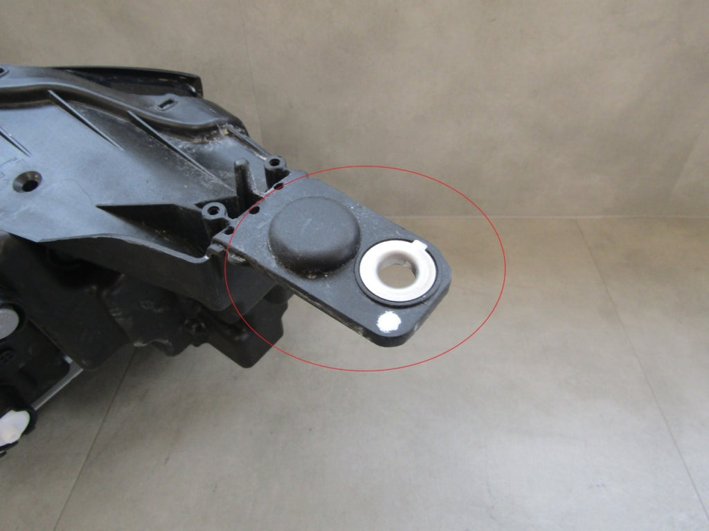 Prednji far OPEL FRONTERA LED 24- RH desni