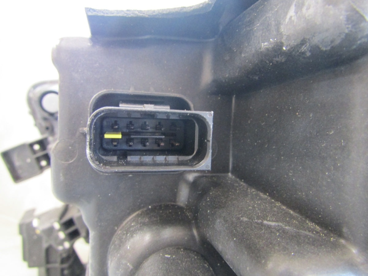 Prednji far OPEL FRONTERA LED 24- RH desni
