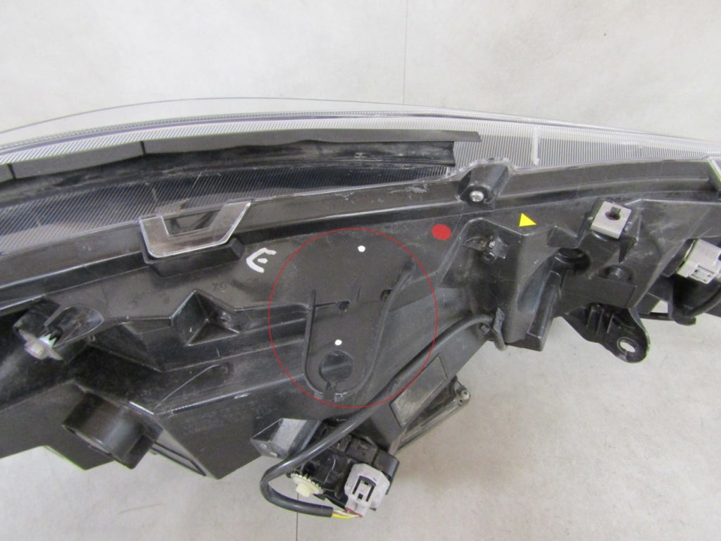 Prednji far SUZUKI ACROSS LED 20- LH lijevi W6187