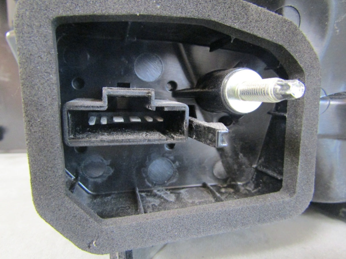 Stop svjetlo OPEL FRONTERA LED 24- LH lijevi 9848766880