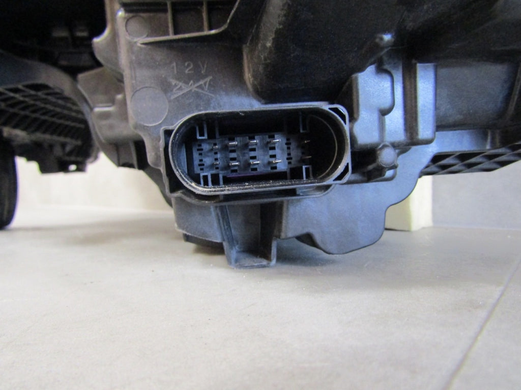 Prednji far VOLVO EX90 FULL LED PIXEL desni RH 22- 32450063