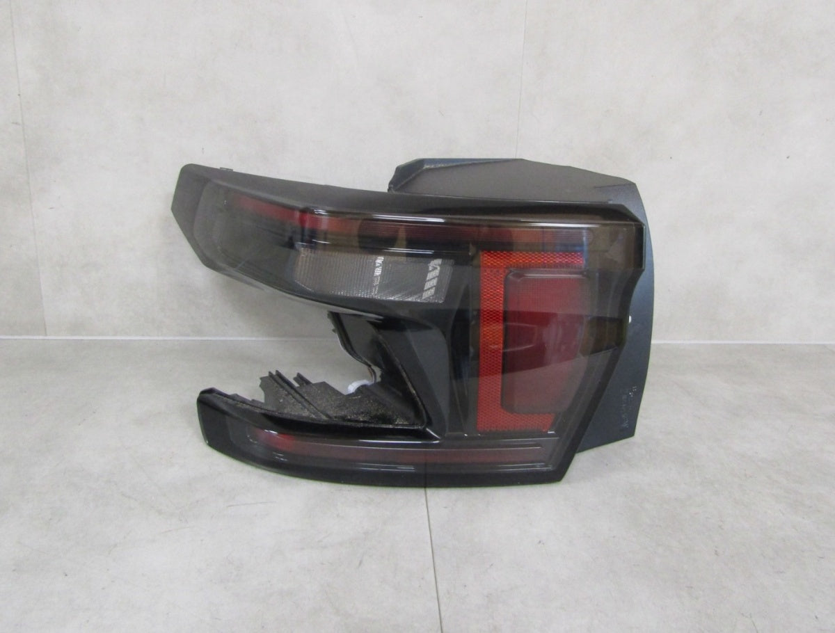 Stop svjetlo Citroën C3 Aircross II 2 halogen LH lijevi 24- 9848440780