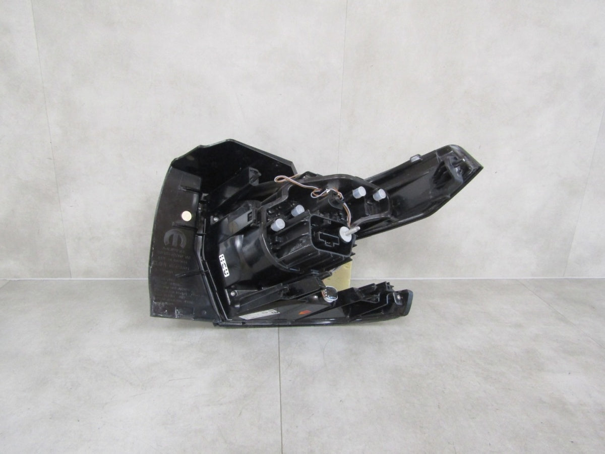 Stop svjetlo Citroën C3 Aircross II 2 halogen LH lijevi 24- 9848440780
