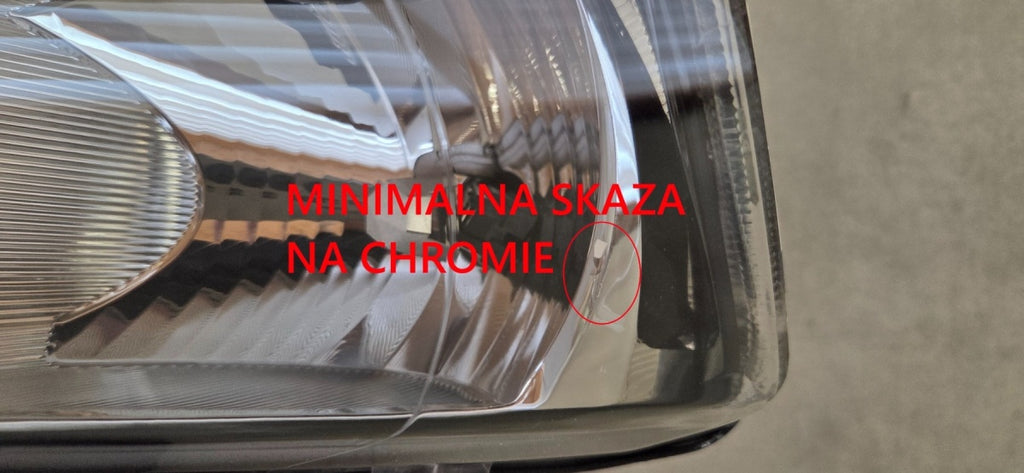 Prednji far SKODA RAPID halogen 12-16 desni RH 5JB941016