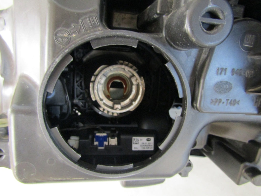 Prednji far OPEL ASTRA J IV xenon zakretni 09- RH desni 1ZT02012-02