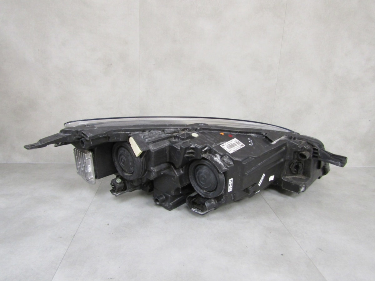 Prednji far FORD KUGA MK3 halogen sa sočivom LH lijevi 19-24 LV4B-13W030-AK