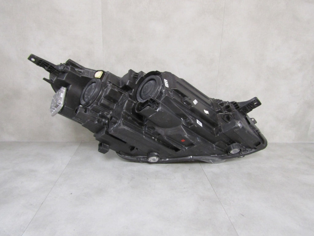 Prednji far FORD KUGA MK3 halogen sa sočivom LH lijevi 19-24 LV4B-13W030-AK