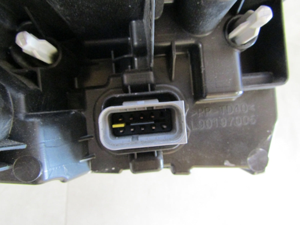 Prednji far Peugeot 3008 II 5008 II LIFT FULL LED LH lijevi 20-24 9836230680