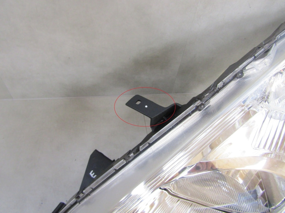 Prednji far Suzuki Swift MK7 halogen 10-17 LH lijevi