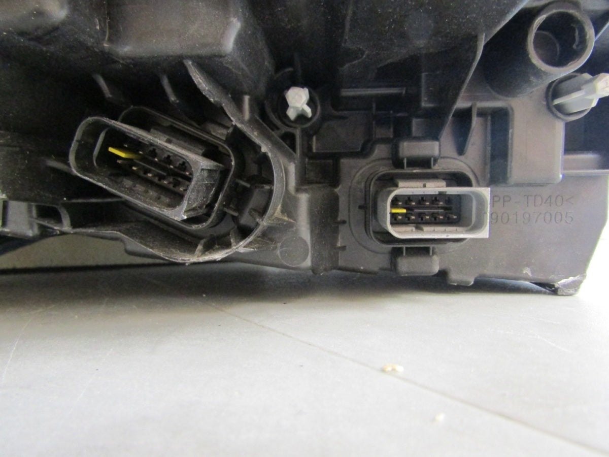 Prednji far Peugeot 3008 II 5008 II LIFT FULL LED LH lijevi 20-24 9836230680