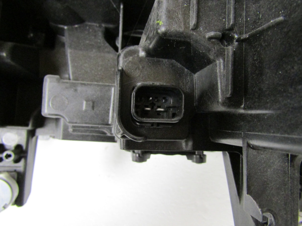 Prednji far BMW X7 G07 FULL LED 18-22 RH 9481796-08
