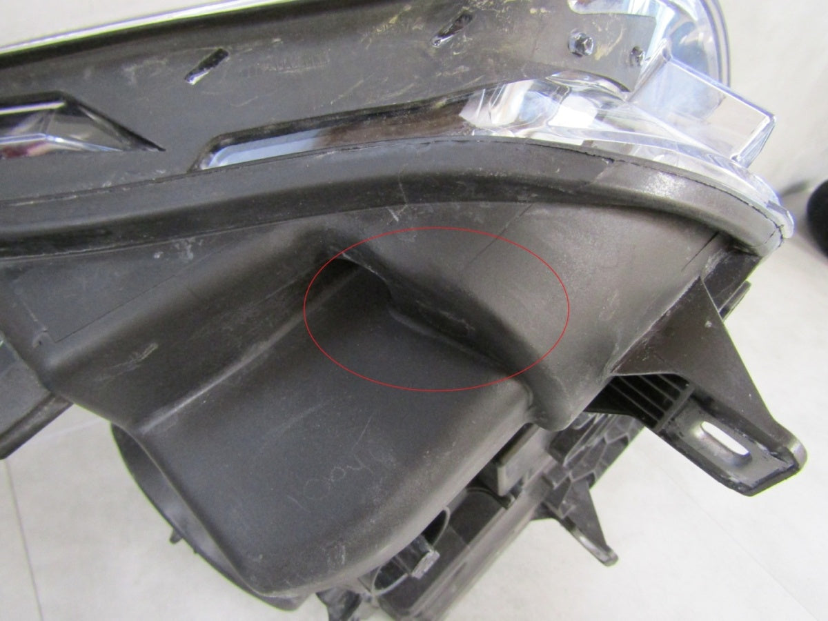 Prednji far BMW X3 F25 LIFT LCI xenon nezakretni 14-17 RH desni 7401132-03