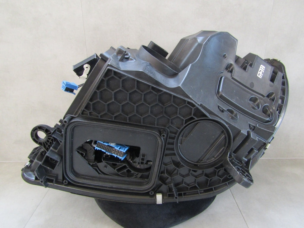 Prednji far MERCEDES C-KLASA W206 FULL LED DIGITAL LIGHT 22- RH desni A2069063003