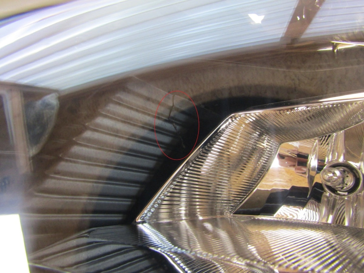 Prednji far PEUGEOT 208 II 2 2008 II 2 halogen 19-23 lijevi LH 9823194080