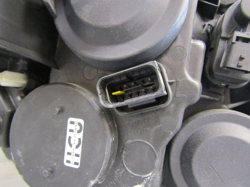 Prednji far PEUGEOT 208 II 2 2008 II 2 halogen 19-23 lijevi LH 9823194080