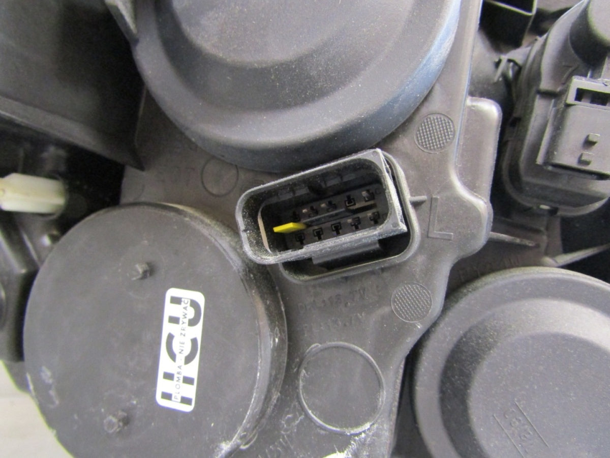 Prednji far PEUGEOT 208 II 2 2008 II 2 halogen 19-23 lijevi LH 9823194080