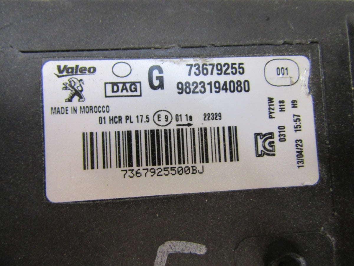 Prednji far PEUGEOT 208 II 2 2008 II 2 halogen 19-23 lijevi LH 9823194080