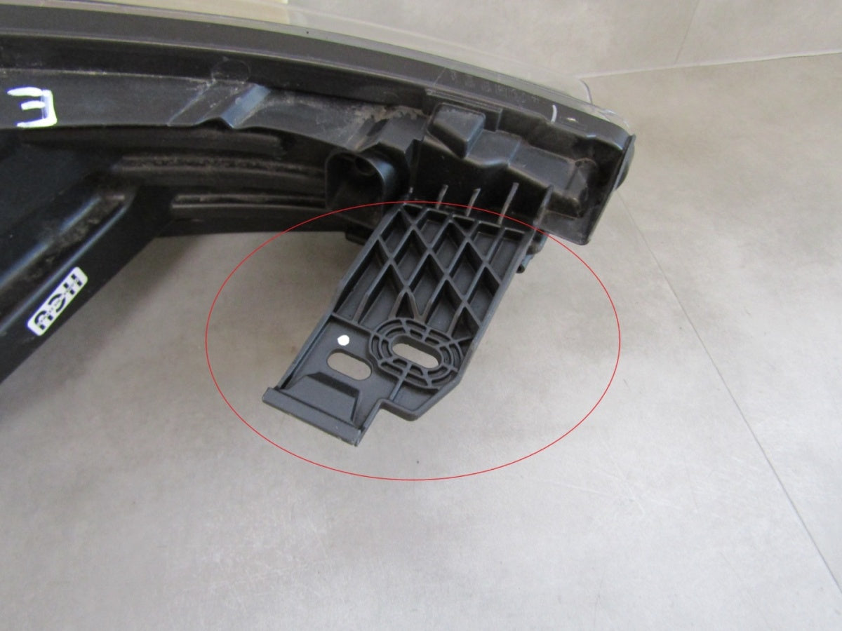 Prednji far RENAULT ZOE halogen sa sočivom 12-19 LH lijevi 260605036R