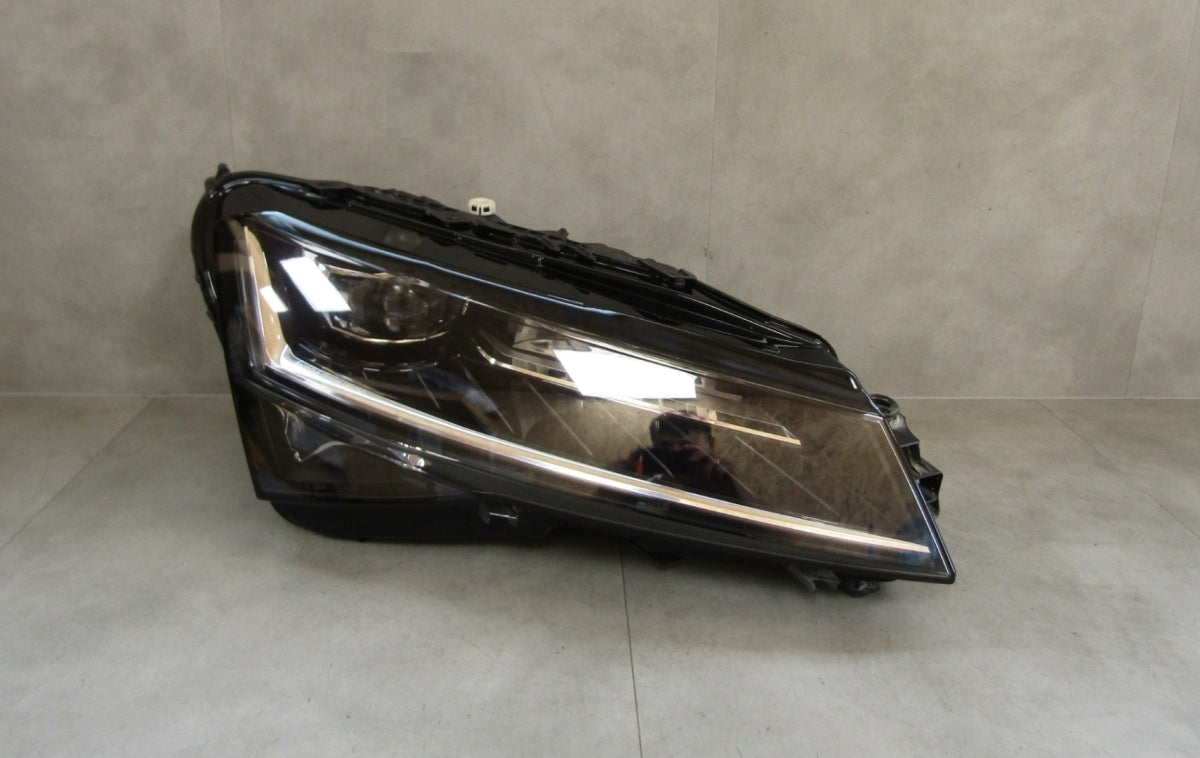 Prednji far SKODA SUPERB 3 III LIFT FULL LED 19-24 RH 3V1941016D